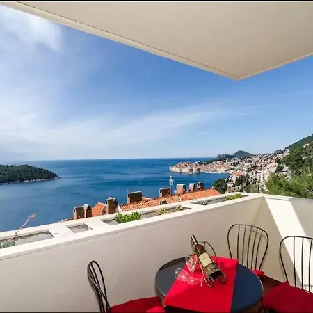 Apartment Zlatni Potok - View Of The Old Town Dubrovnik