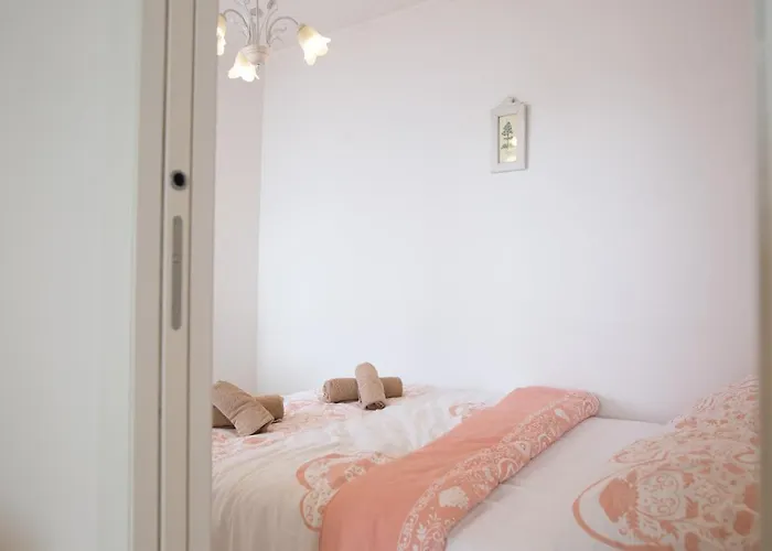 Zlatni Potok - View Of The Old Town * دوبروفينك