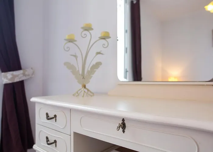 Zlatni Potok - View Of The Old Town شقة