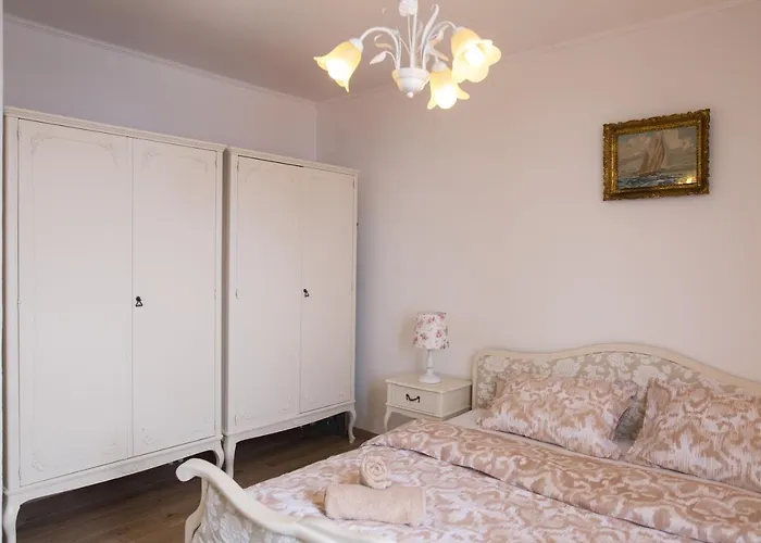 Zlatni Potok - View Of The Old Town * דוברובניק