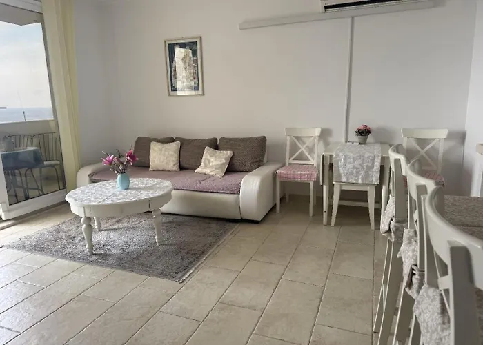 Zlatni Potok - View Of The Old Town